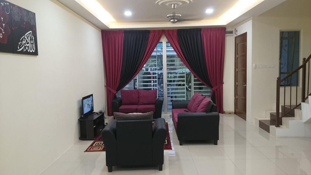 Holiday home Ila Homestay